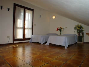 Villa, 3 Bedrooms, Balcony, Garden View