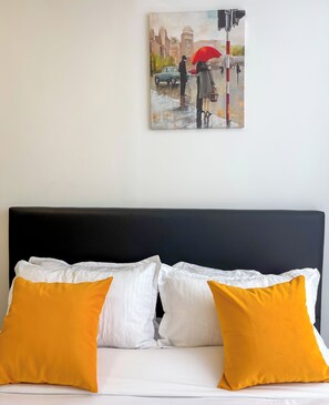1 chambre, bureau, fer et planche à repasser, Wi-Fi