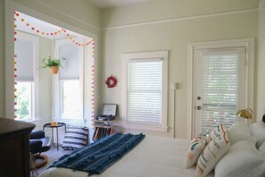 مكواة/لوح كي وواي فاي مجانًا وملاءات أسرّة