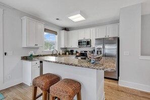 Fridge, microwave, oven, stovetop - The Madeira: Beach + Barefoot Landing + Pools! (North Myrtle Beach)