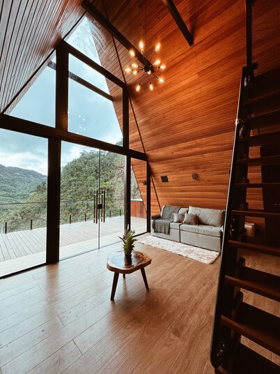 Cabin "my chalet" with Jacuzzi 8km from Santa Teresa