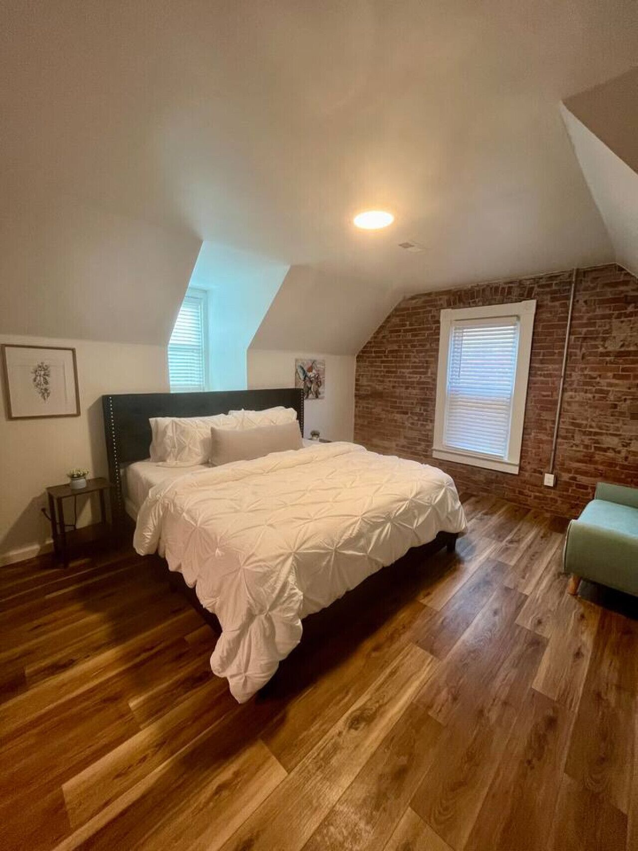 1 chambre, bureau, fer et planche à repasser, Wi-Fi gratuit