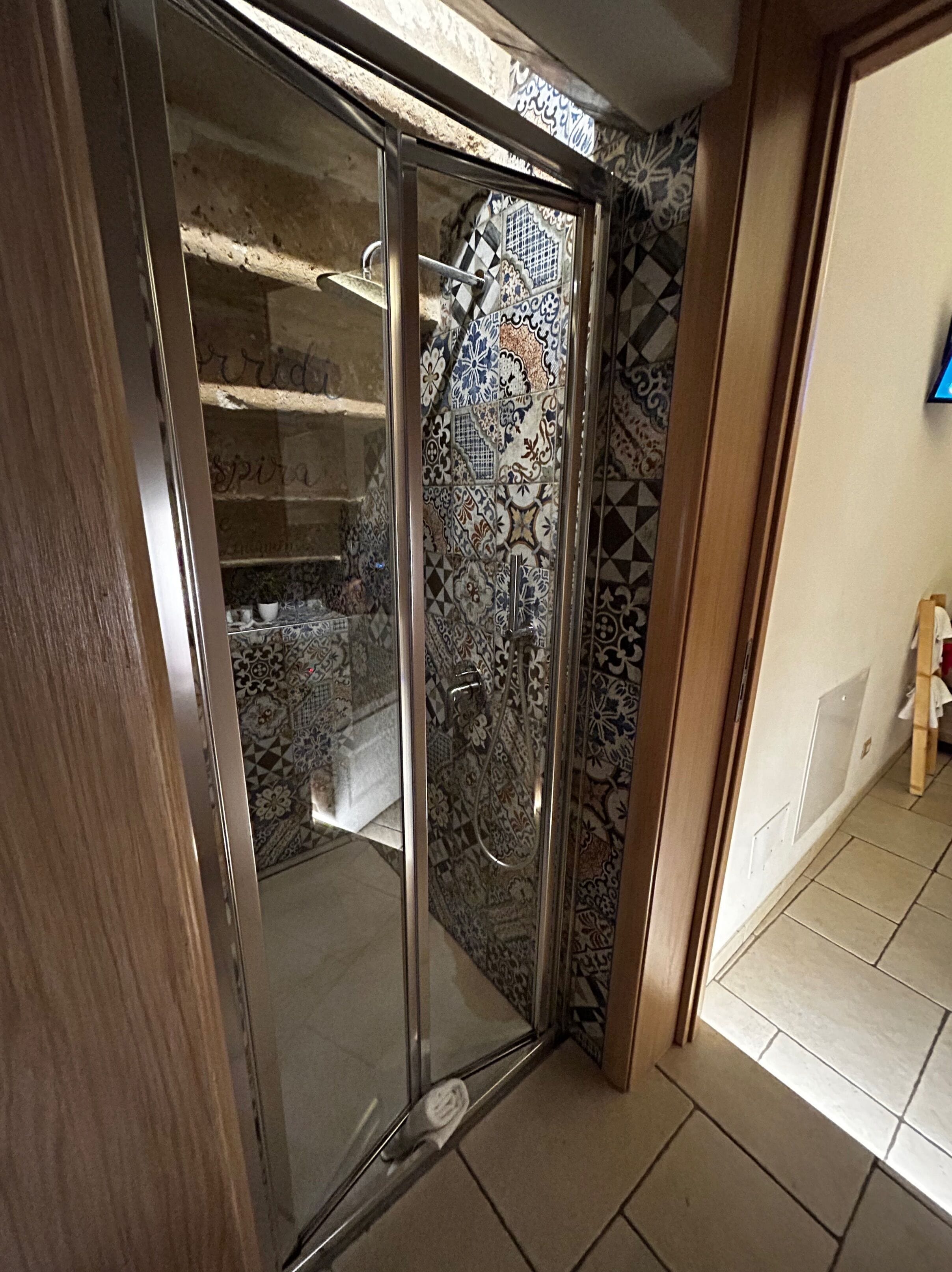 Shower, jetted tub, hair dryer, bidet