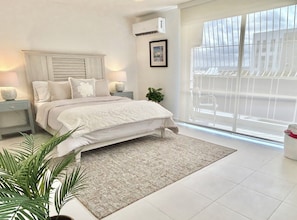 1 chambre, fer et planche à repasser, Wi-Fi, literie fournie