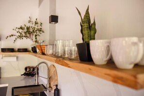 Biệt thự Cao cấp, 2 phòng ngủ, ban công, quang cảnh vườn | Bếp riêng | Tủ lạnh, lò vi sóng, lò nướng, bếp nấu 