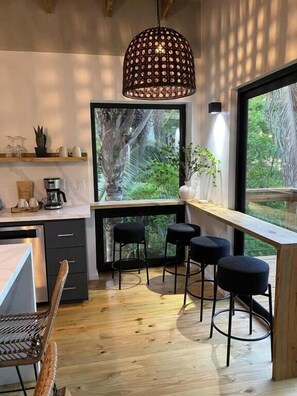 Villa Luxe, 2 chambres, balcon, vue jardin | Cuisine privée