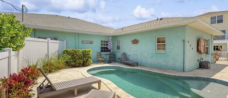 Et oppvarmet basseng