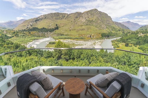 Superior Shotover View Room | Terrace/patio