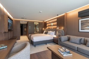 Premium bedding, in-room safe, desk, soundproofing - Coronet Ridge Resort (Arthur's Point)