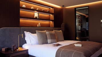 Premium bedding, in-room safe, desk, soundproofing