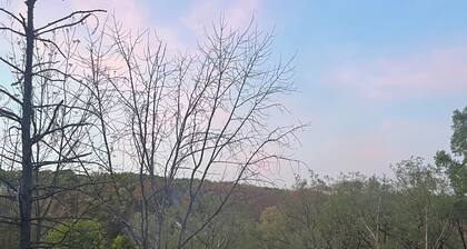 3-bedroom chalet in marvelous Ellicottville with WiFi, sauna, deck and grill