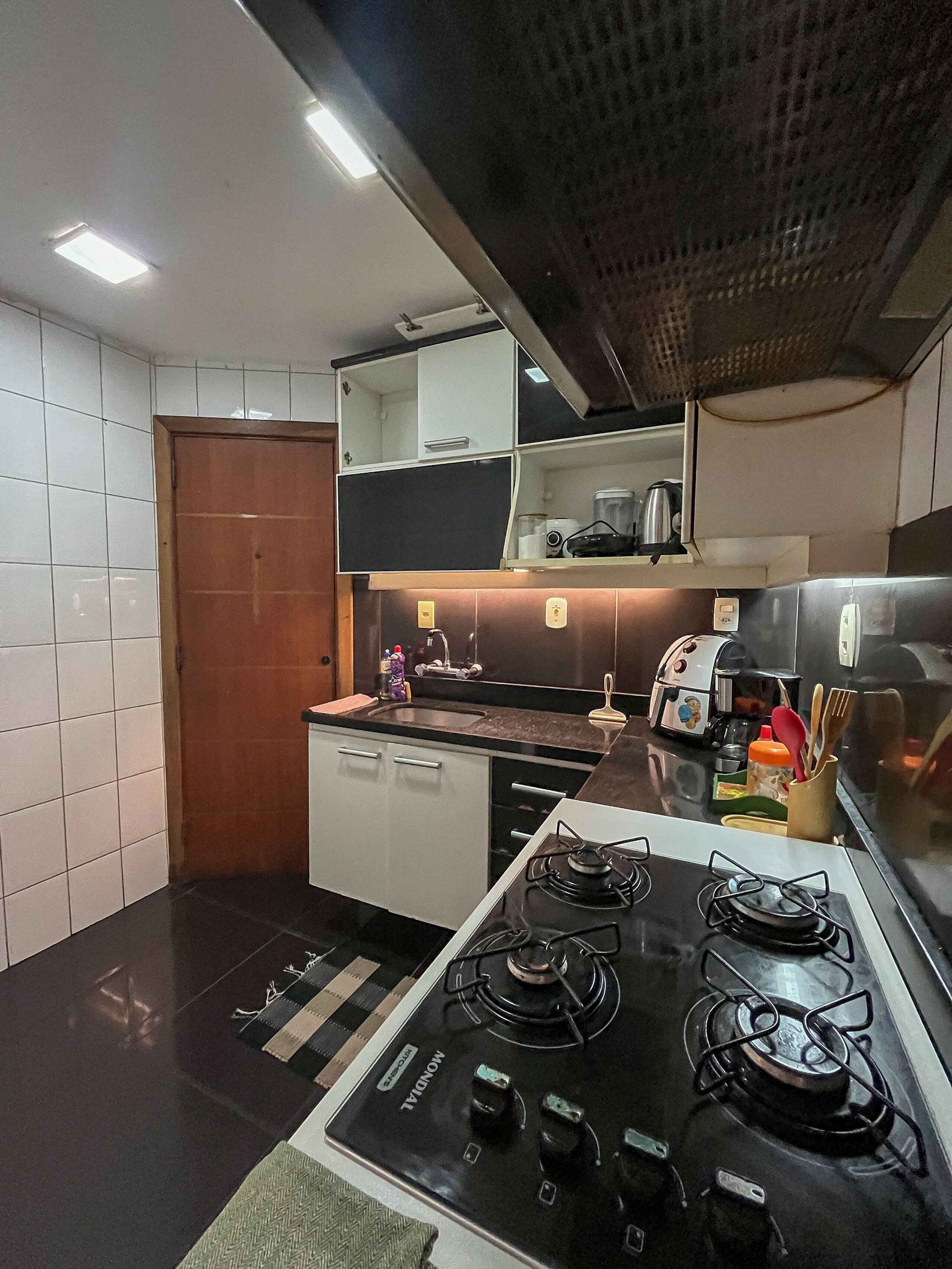 Apartemen | Dapur pribadi | Meja makan