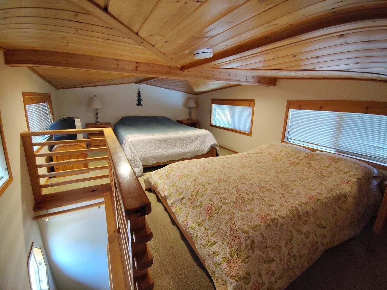 2 bedrooms, bed sheets