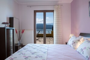 3 bedrooms, desk - Buena Vista Villa - Amazing sea View (Lefkada)