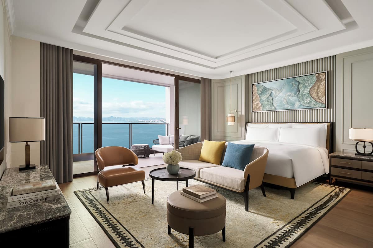Suite, 1 Bedroom (Halong Bay) | Free minibar items, laptop workspace, blackout curtains, soundproofing
