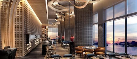 4 restaurantes, se sirven desayunos, comidas y cocina internacional