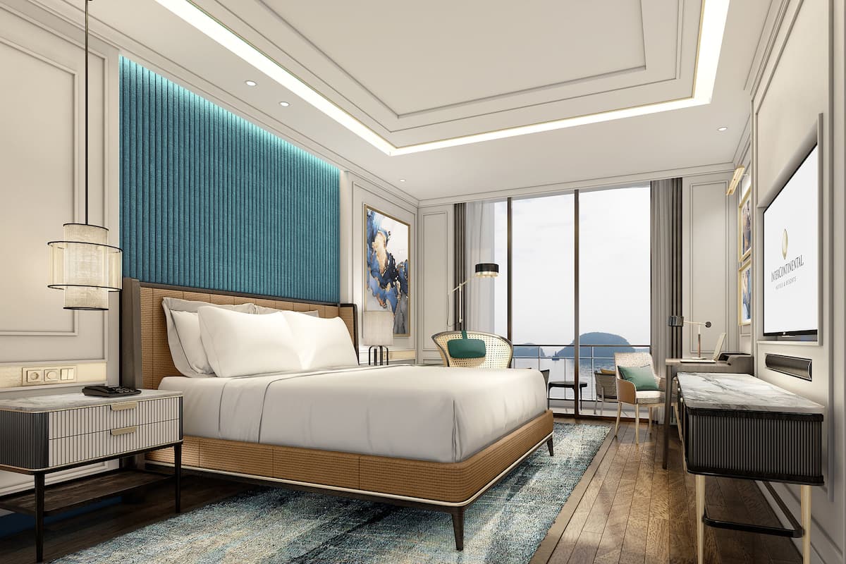 Free minibar items, laptop workspace, blackout drapes, soundproofing