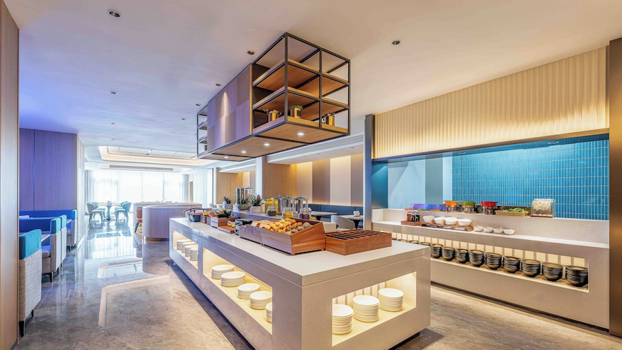 Holiday Inn Express Shanghai PVG Zhuqiao by IHG