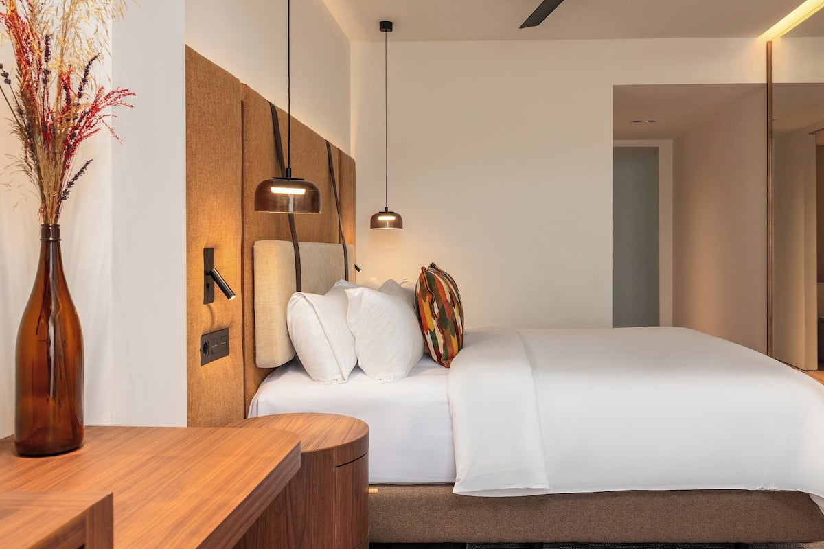 Premium Room, 1 King Bed