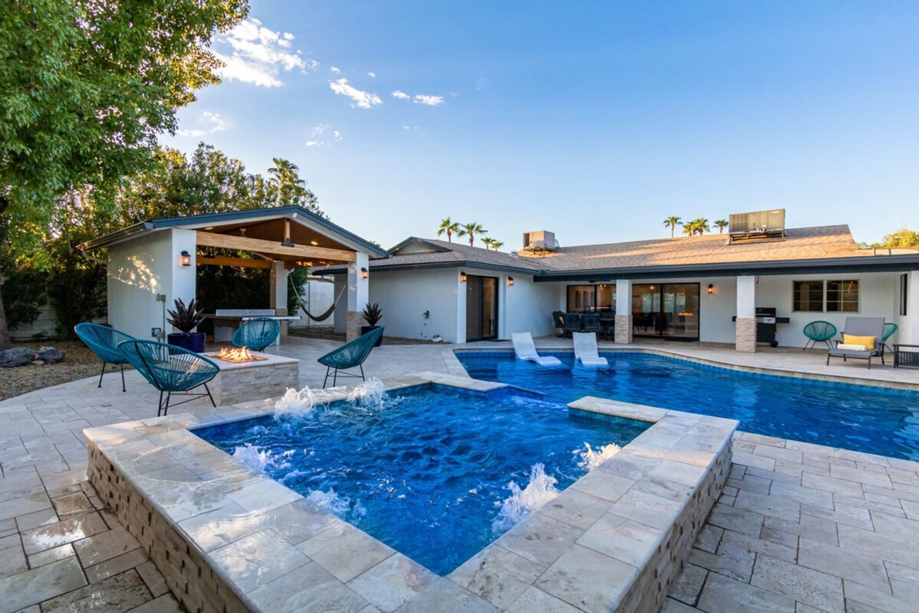 House | 4 bedrooms, Internet