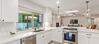 Citrus Grove Heated Pool Putt Grn Gameroom