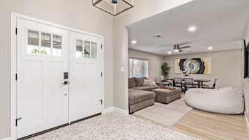 House | 4 bedrooms, Internet