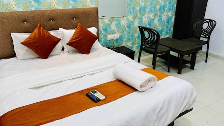 Espacio para trabajar con laptop y wifi gratis