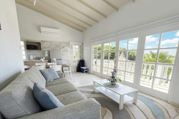 Apartment | Living area