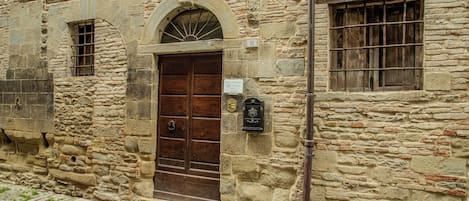 Façana frontal de l'allotjament