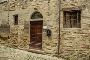 숙박 시설 정면