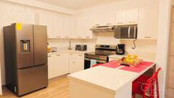 Micro-ondas, fogão, cooktop