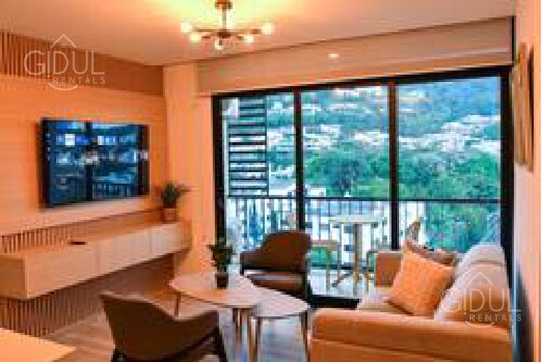 Cozy, Modern APT @ Col. Escalon - Pool, Gym, A/C