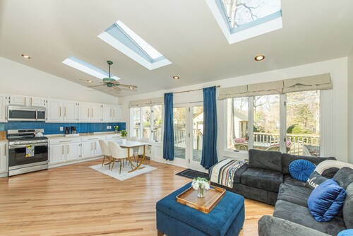 Elegant Chic 4BR, 2.5 BA Home In Upper Montclair Right By MSU