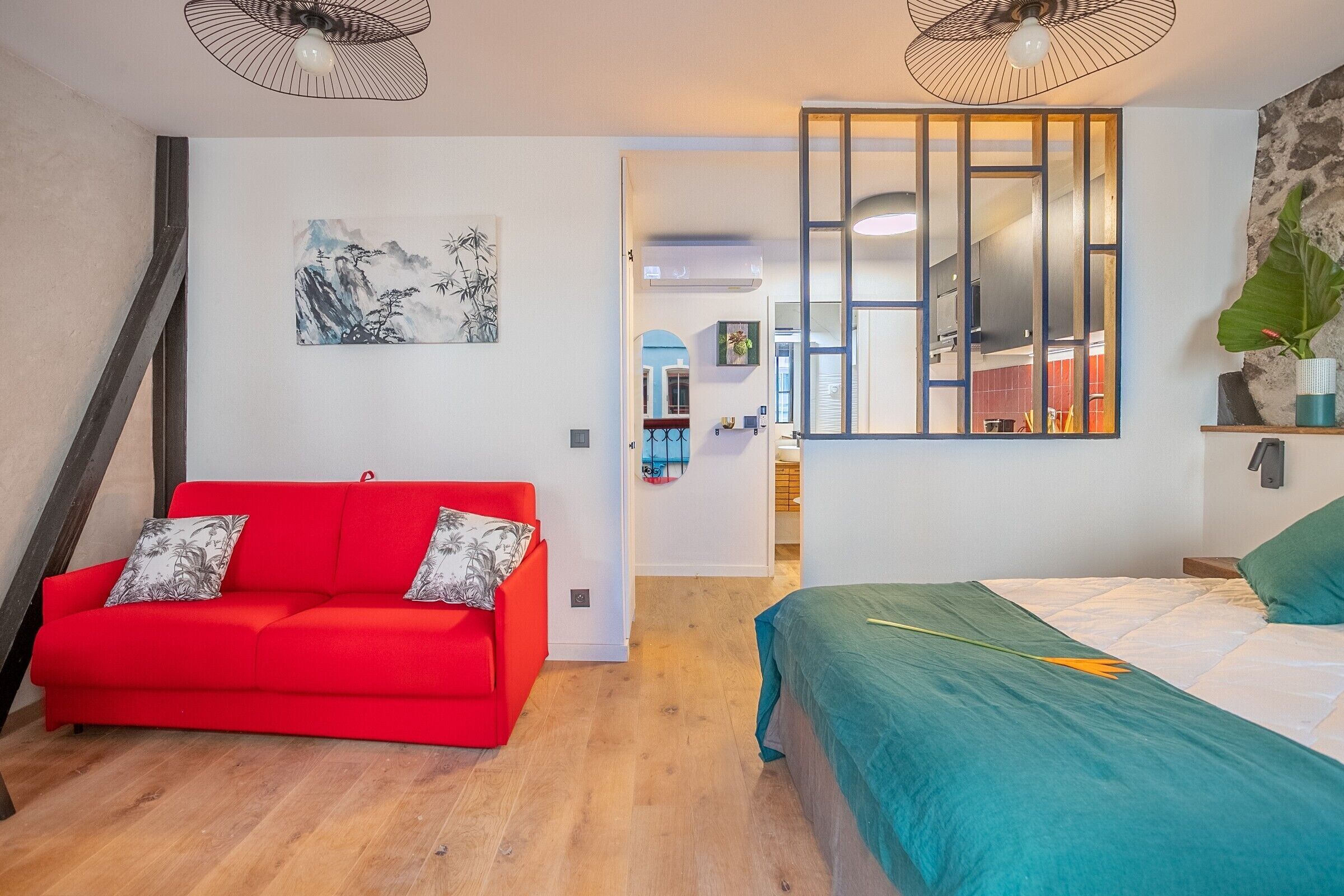 Panoramic Apartment, Ensuite (Tokyo) | Iron/ironing board, free WiFi, bed sheets
