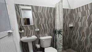 Habitación 1 | ห้องน้ำ