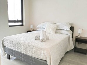 1 habitación, escritorio, wifi gratis y ropa de cama 