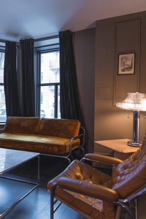 Smart TV, mesa de pingue-pongue