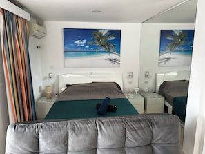 1 chambre, lit parapluie, Wi-Fi, draps fournis