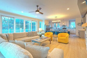 House (5 Bedrooms) | Interior