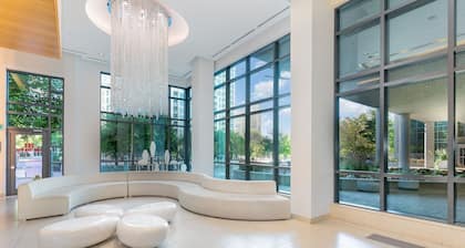Toronto Waterfront Stay
