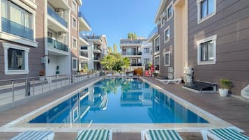 Seasonal outdoor pool