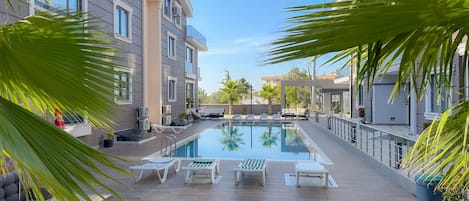 Seasonal outdoor pool