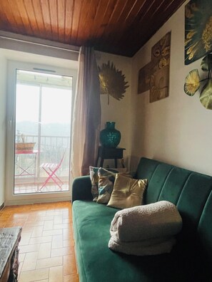 Living area - Mountain rivers resources (Albertacce)