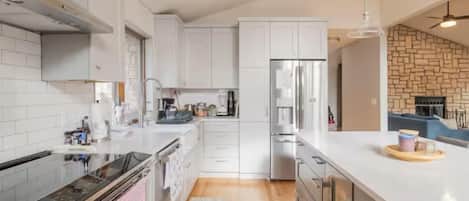 Microwave, oven, stovetop, dishwasher