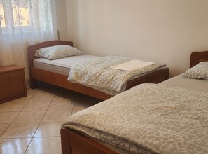 2 bedrooms, Internet, bed sheets