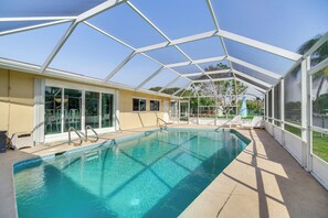 Pool - Centrally Located Cocoa Beach Haven: Walk to Shore (Cocoa Beach)