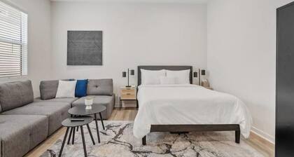 Cozy + Modern Suite by AZ Athletic Grounds!