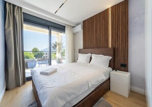 Exclusive Apartment | Blackout drapes, iron/ironing board, free WiFi, bed sheets - Dimitris Residence (Tivat)