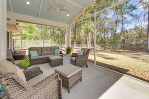 Terrace/patio - 5 Mi to Dtwn Beaufort: Home w/ Screened-In Patio (Port Royal)