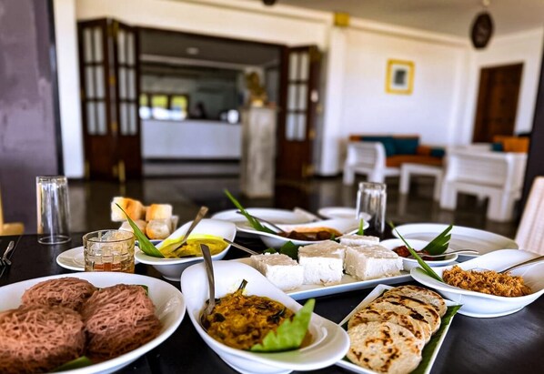 Daily cooked-to-order breakfast (LKR 2300 per person) - Lakraj Heritage (Matara)